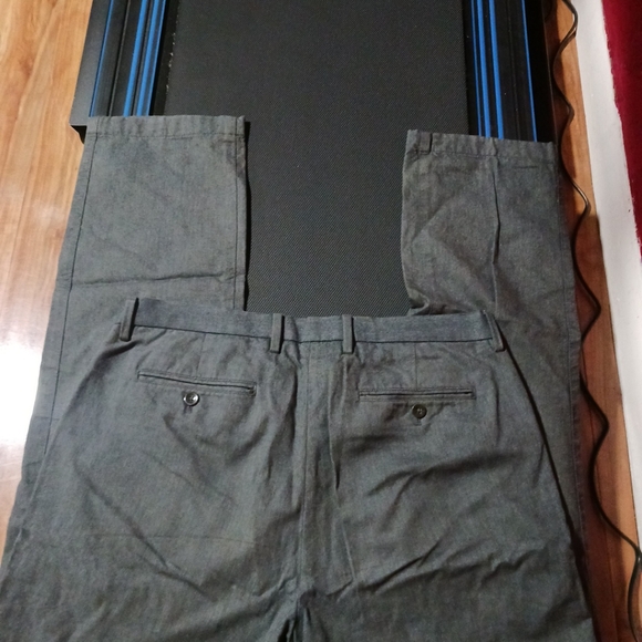 Banana Republic Kentfield Pant Men's Dark Gray Dress Pants. Size 34x34 - Picture 8 of 9